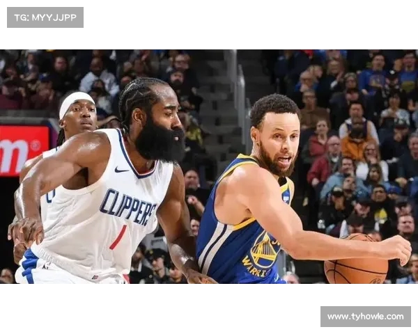 NBA超级巨星：探寻勒布朗詹姆斯与库里背后的成长历程与竞技传奇